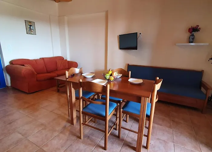 Apartman Lefktro 11 *