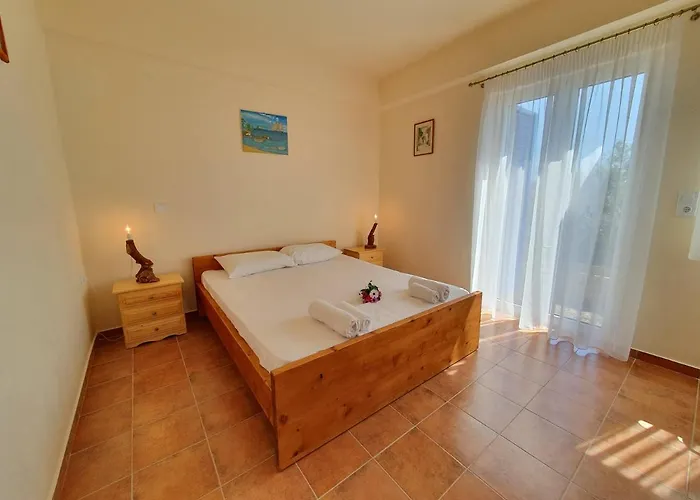 Lefktro 11 Apartman